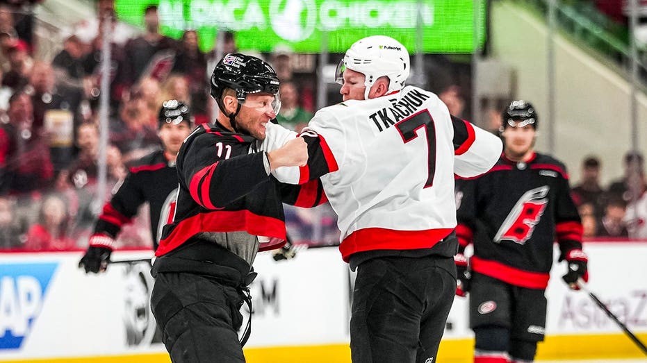 NHL playoffs start with a bang as Team USA star Brady Tkachuk drops gloves at opening faceoff Education Sydney